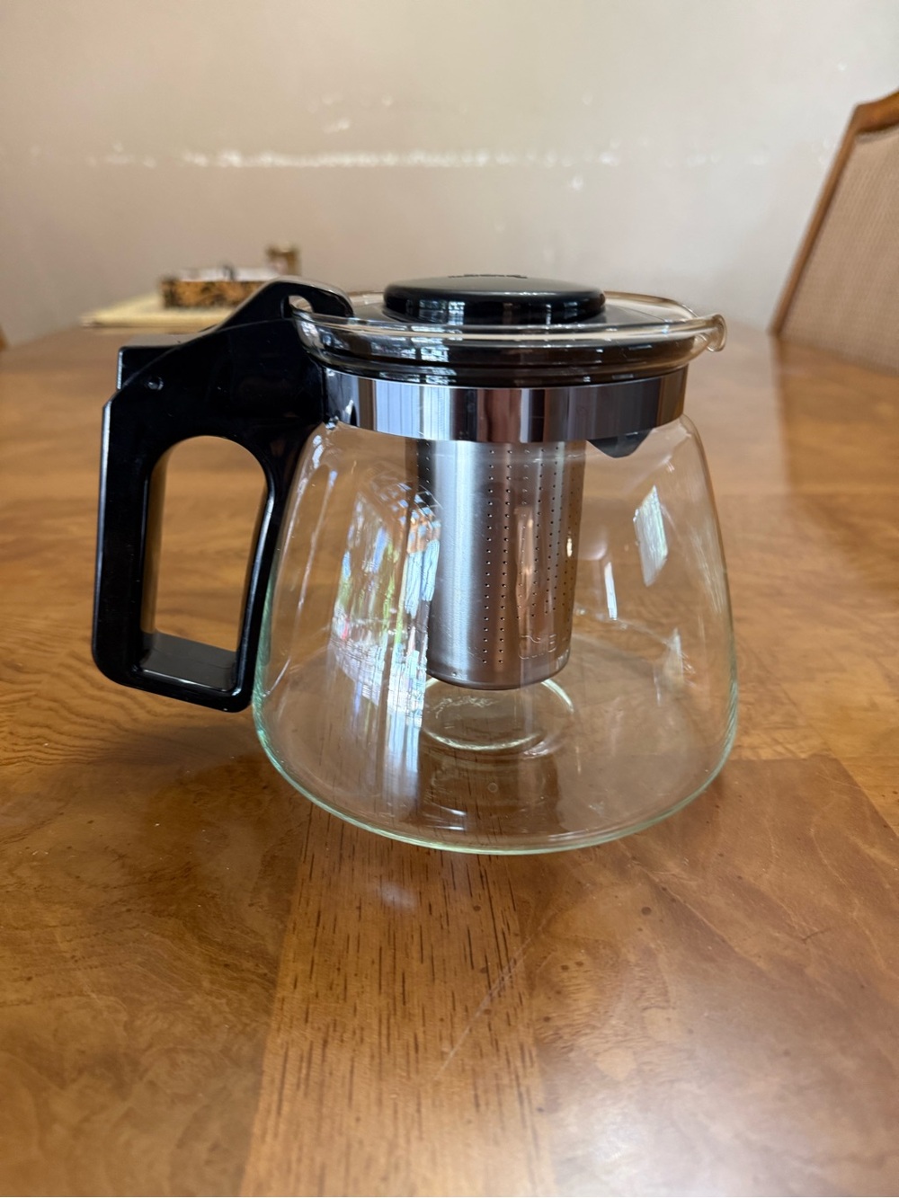 Glass Tea and Coffee Carafe with Stainless Infuser and Black Handle